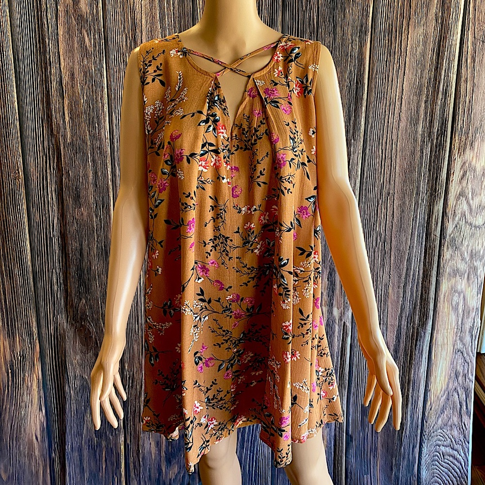 Umgee NWT tan floral tunic dress size medium